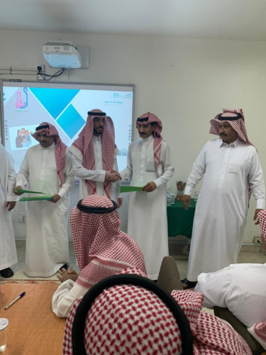 “تعليم الجوف” ينفذ حلقات نقاش مع أولياء أمور الطلاب