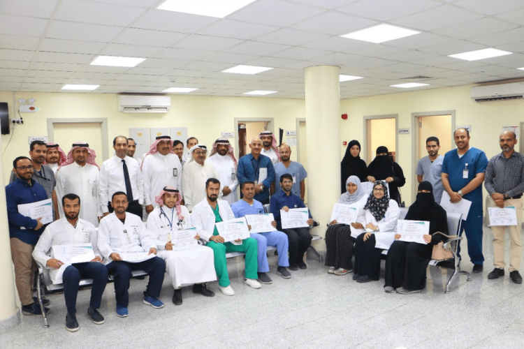 ٢٠ طبيبا يجتازون دورة التعليم الطبي المدمج لمستجدات الرعاية الصحية