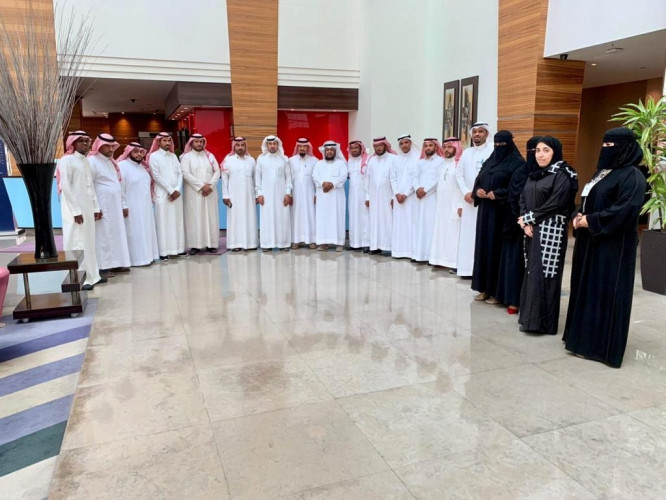 التويجري: نعمل على تأهيل مديري الموارد البشرية كمدربين لرفع المستوى المهني للموظفين من الاداريين والإداريات