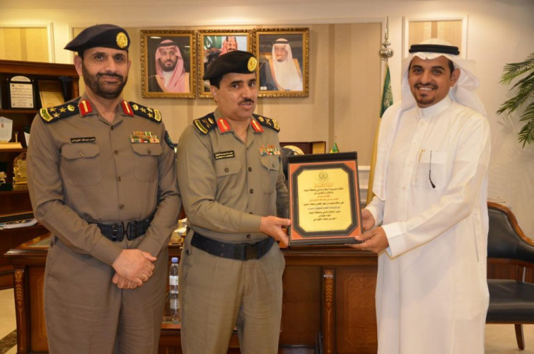 مدير مدني تبوك يستقبل مدير شركة الاتصالات بالمنطقة