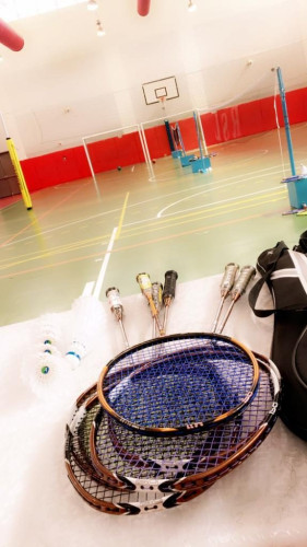 إدارة نشاط الطالبات بتعليم تبوك تشارك في دورة الريشة الطائرة