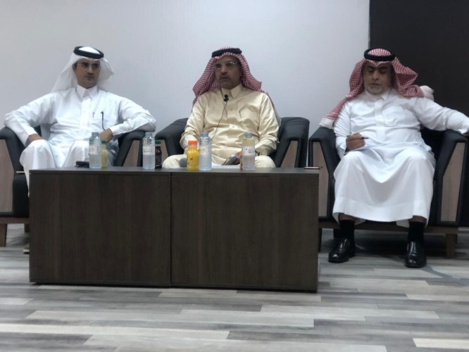 مدير التعليم بمنطقة تبوك يلتقي بقادة وقائدات مدارس بوابة المستقبل