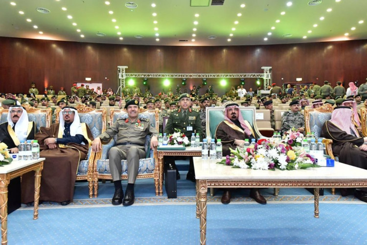 الفريق أول القحطاني يرعى تدشين مبنى المديرية العامة للجوازات ومعهد الجوازات وتخريج الدورة ٤٣ من طلبة المعهد