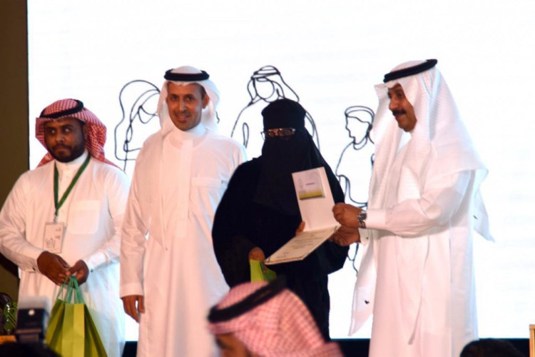 الحصان الأسود تشارك في كتاب قصص المتعافين لجمعية مكافحة السرطان الخيرية “تفاؤل”