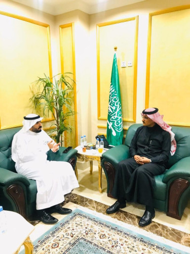 «محافظ خيبر» يستقبل مدير فرع وزارة الإسكان بـ «المدينة».