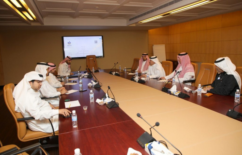 الشريف: توجه لتنظيم معرض ومؤتمر دولي للاستثمار