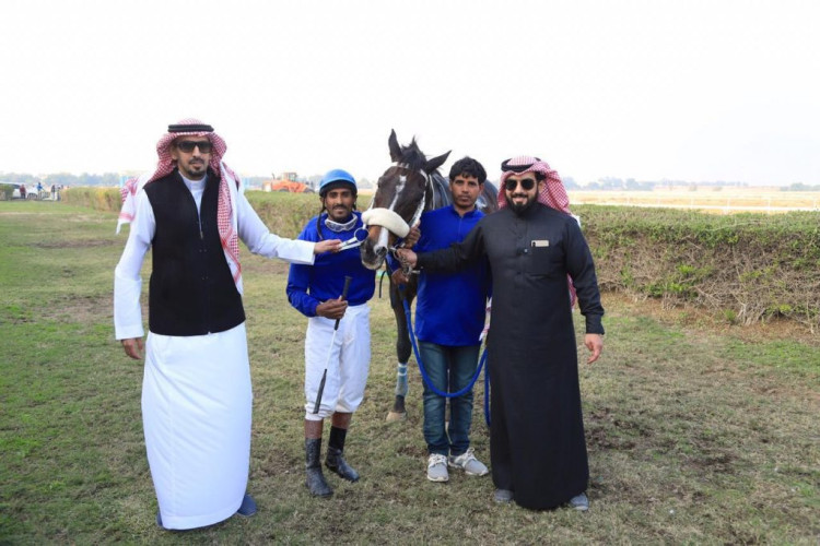 ميدان فروسية الجبيل يقيم حفل سباقة الثالث وشوط أبطال الميادين التمهيدي