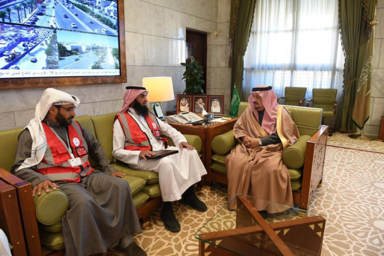 أمير منطقة الرياض يستقبل رئيس مجلس إدارة جمعية إنجاد للبحث والإنقاذ