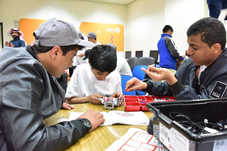 انطلاق المخيم العلمي الثالث لأيتام المملكة بالشراكة مع جامعة الملك فهد