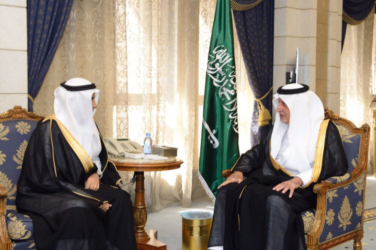 أمير مكة المكرمة يستقبل رئيس فرع النيابة العامة