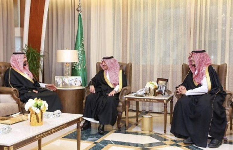 ” أمير الشرقية ” يستقبل سمو سفير خادم الحرمين الشريفين لدى مملكة البحرين