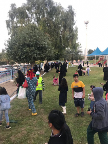 زراعة 500 شجرة بحديقة اسكان الحرس الوطني ضمن شرقية خضراء