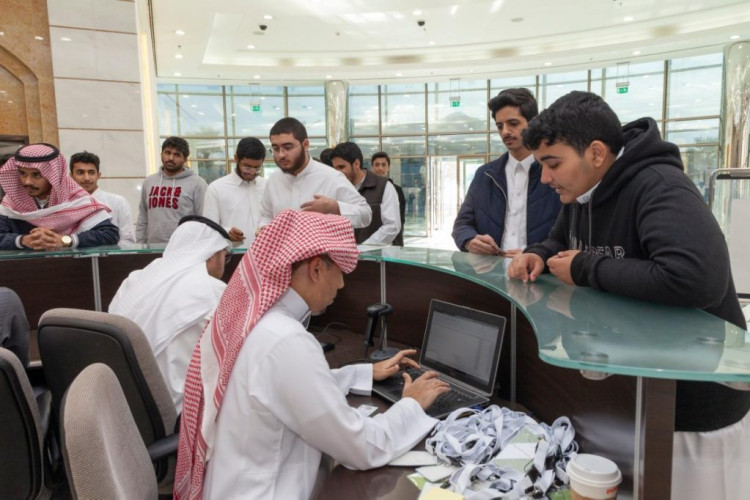 تعليم الشرقية وجامعة الامام عبدالرحمن بن فيصل يطلقنا برنامج “افق”