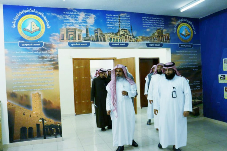 مدير عام فرع الرئاسة العامة لهيئة الأمر بالمعروف بالمنطقة الشرقية يقوم بجولة تفقدية على هيئة محافظة القطيف والمراكز التابعة لها