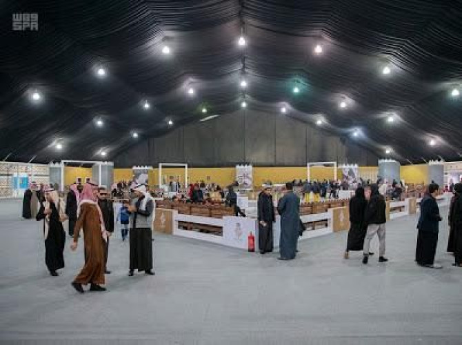 مهرجان الصقور بـ الحدود الشمالية.. ملتقى الصقارين في المملكة ودول الخليج