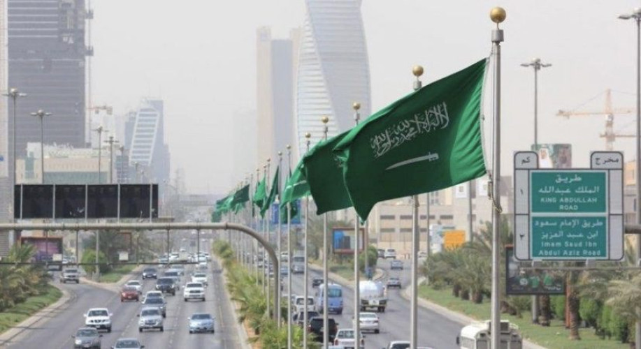 المملكة تقرر تعليق الحضور لمقرات العمل في كافة الجهات الحكومية لمدة (16) يومًا