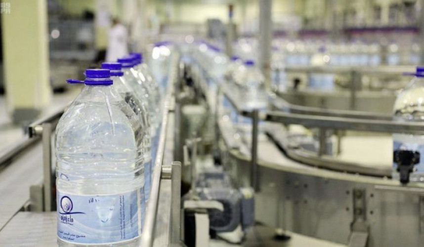 إغلاق منافذ بيع مياه زمزم في مكة المكرمة حتى إشعار آخر