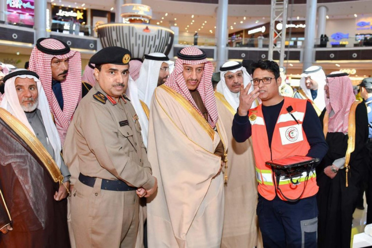 الهلال الأحمر بتبوك يشارك فعاليات اليوم العالمي للدفاع المدني