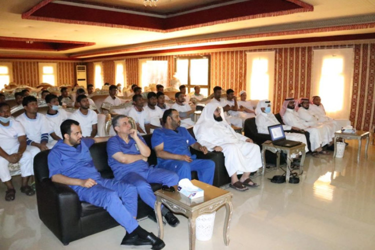 طرق الوقاية من فيروس كورونا في تأهيل الذكور بالأحساء