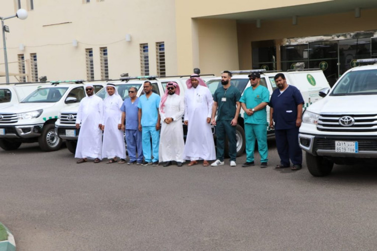 تسليم العيادات المتنقلة الى المكاتب والوحدات في منطقة المدينةالمنورة