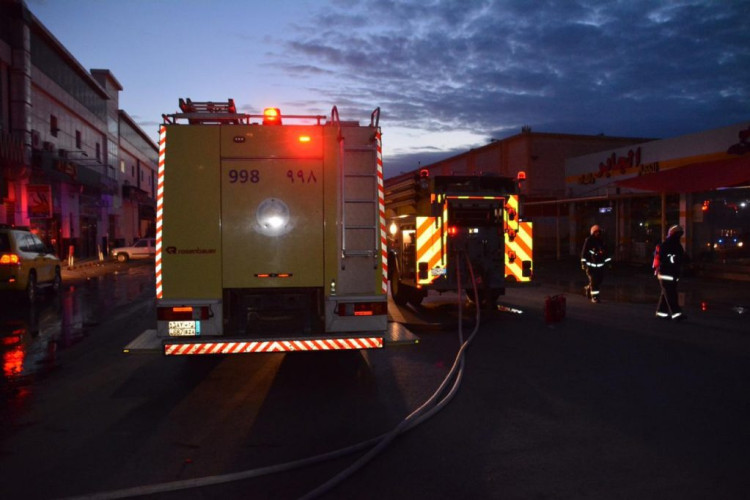 “مدني الجوف” يخمد حريقًا بالشاشة الإلكترونية لسوق الخضار