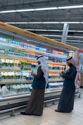 تجارة تبوك تنفذ 1011 جولة للتحقق من وفرة السلع الرمضانية