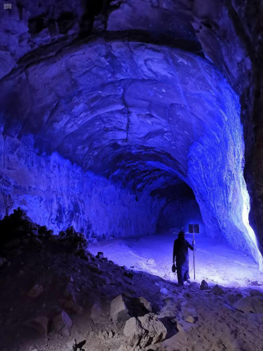 هيئة المساحة الجيولوجية تدرس مع قطاعات حكومية طبيعة الكهوف وأهميتها البيئية والسياحية بالمملكة