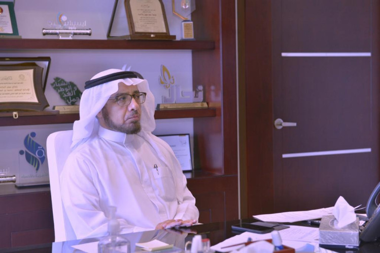 مدير جامعة الملك فيصل يعقد اجتماعا “عن بعد” مع سعادة وكيل وزارة البيئة والمياه والزراعة للبيئة