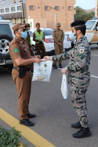 سجون نجران تشارك في مبادرة نحن معكم