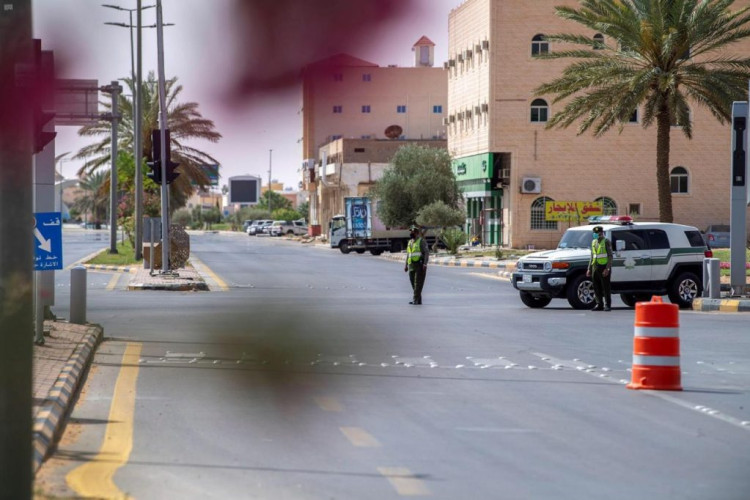 تطبيق منع التجول الكلي بمنطقة الجوف وسط جهود كبيرة للجهات الأمنية