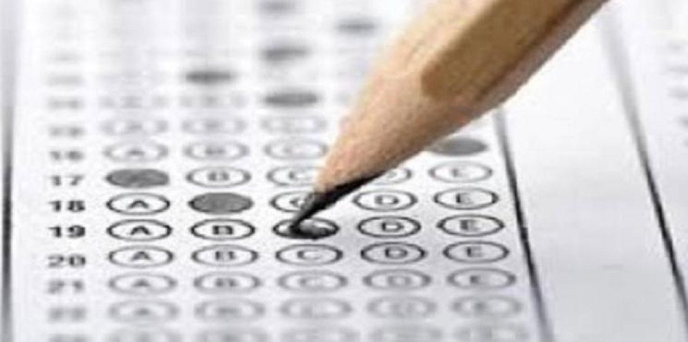 تقويم التعليم”: قلق الطلاب من “الاختبار التحصيلي” عن بُعد متوقع وطبيعي