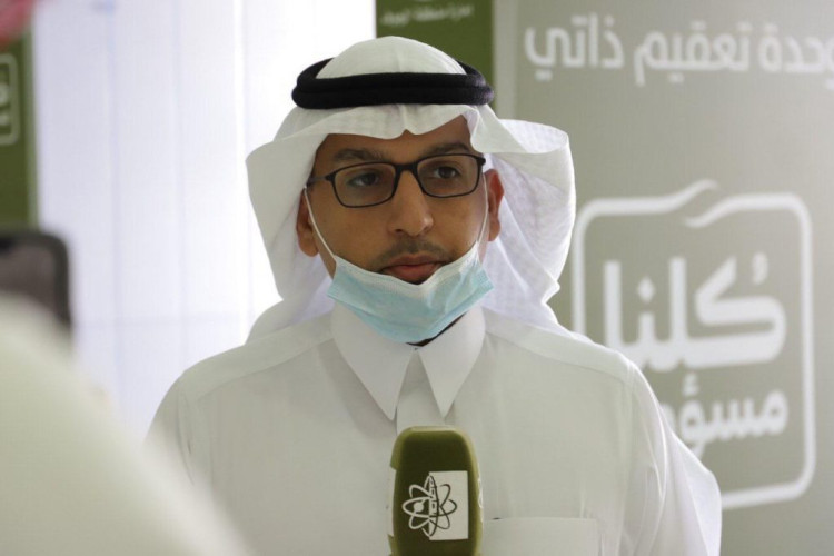 رئيس جامعة الجوف يهنئ منسوبي الجامعة بالعودة للعمل ويشدد على تطبيق الإجراءات الوقائية