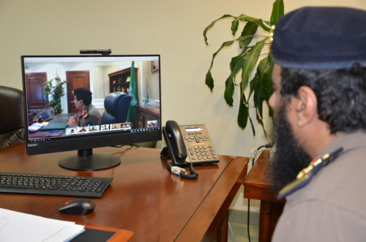 “مديرية الدفاع المدني” بمنطقة تبوك تعقد اجتماعاً لمناقشة سير العمل