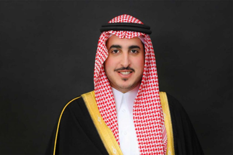 أمير منطقة الجوف يعزي في وفاة اللواء متقاعد عبدالله الشمري