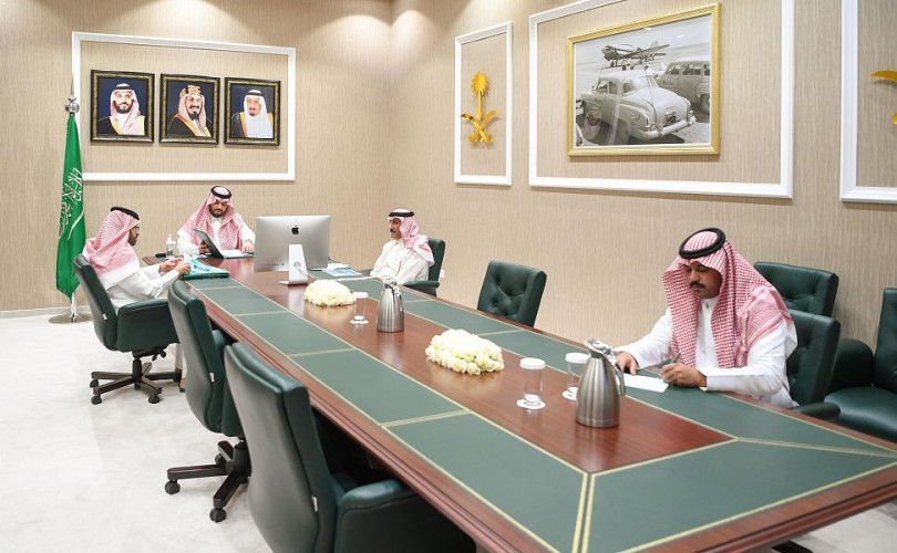 أمير منطقة الحدود الشمالية يرأس عن بُعد اجتماع الإدارات الحكومية لمبادرة “جاهز”