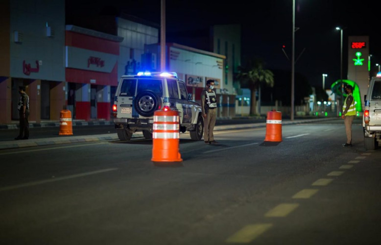 جهود كبيرة يبذلها رجال الأمن بمحافظة طبرجل لتطبيق منع التجول