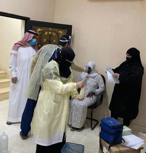 فرع الموارد البشرية بالشمالية يقوم بفحص العاملات المنزلية الموجودات بدار الضيافة بعرعر