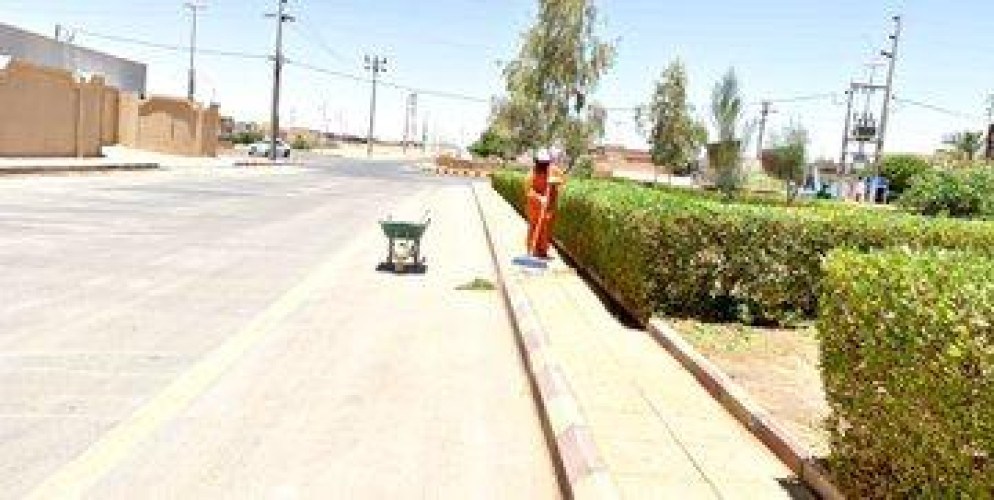 بلدية طلعة التمياط تكثف صيانة الشوارع والحدائق وأعمال الاصحاح البيئي