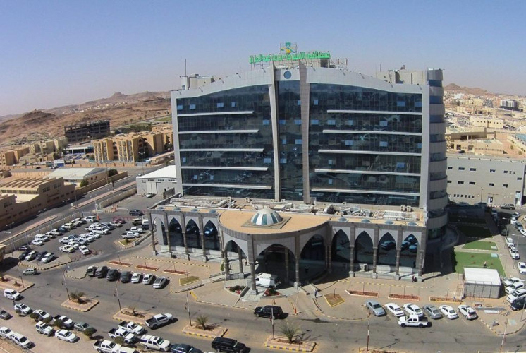 مستشفى الأمير متعب بسكاكا يجري أكثر من 480 عملية جراحية خلال جائحة كورونا