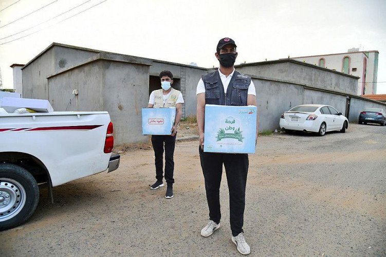 رئيس لجنة التنمية الاجتماعية بصامطة يدشن مبادرة “فرحة وطن”