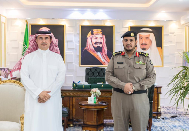 ترقية مدير شرطة رفحاء مشهور الجعيد إلى رتبة عقيد والعماني يقلده رتبته الجديدة
