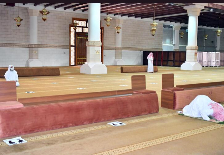 الشؤون الإسلامية بحائل تواصل متابعة آلية تنظيم دخول المصلين ‏للمساجد بعد عودة الحياة إلى طبيعتها