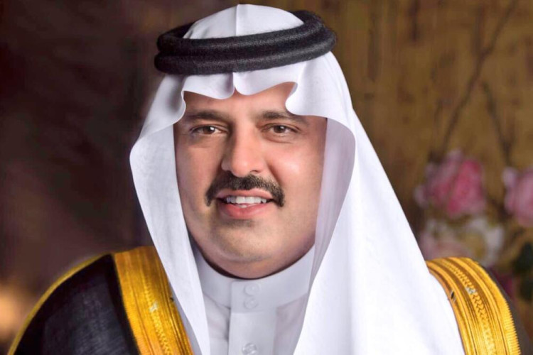 سمو “أمير منطقة حائل” ينوه بالتوجيهات الحكيمة للقيادة خلال جائحة كورونا