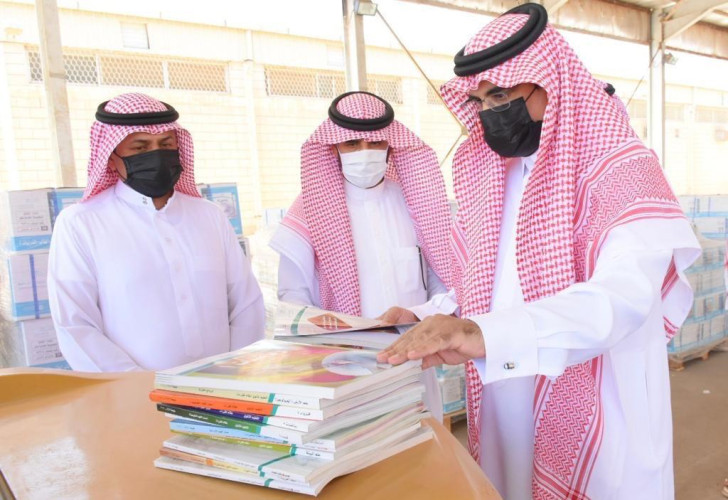 إدارة تعليم الجوف تستلم جميع المقررات المدرسية للمرحلتين الابتدائية والمتوسطة