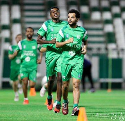 الأهلي يواصل تدريباته لاستئناف منافسات الموسم
