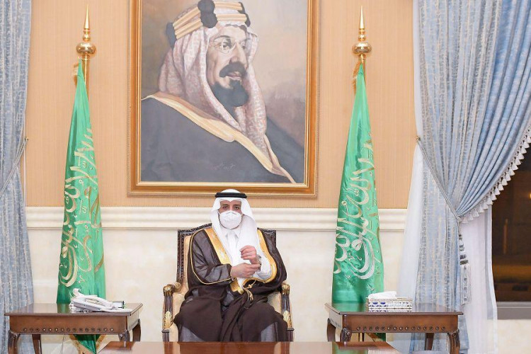 سمو أمير منطقة تبوك يستقبل المواطنين في اللقاء الأسبوعي