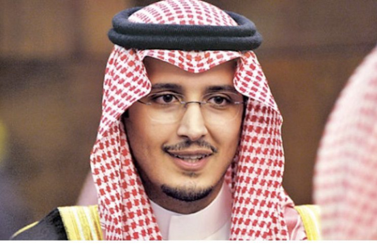 نائب أمير الشرقية يوجه بالالتزام بالإجراءات الاحترازية في الأماكن المزدحمة أيام عيد الأضحى