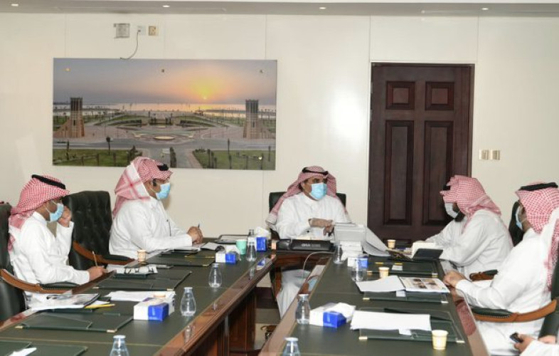 مشاريع تنموية تشهدها ضاحية الملك فهد بالدمام  أمانة المنطقة الشرقية والمجلس البلدي بحاضرة الدمام وادارة خدمات المياة يناقشون مشاريع بضاحية الملك فهد بالدمام