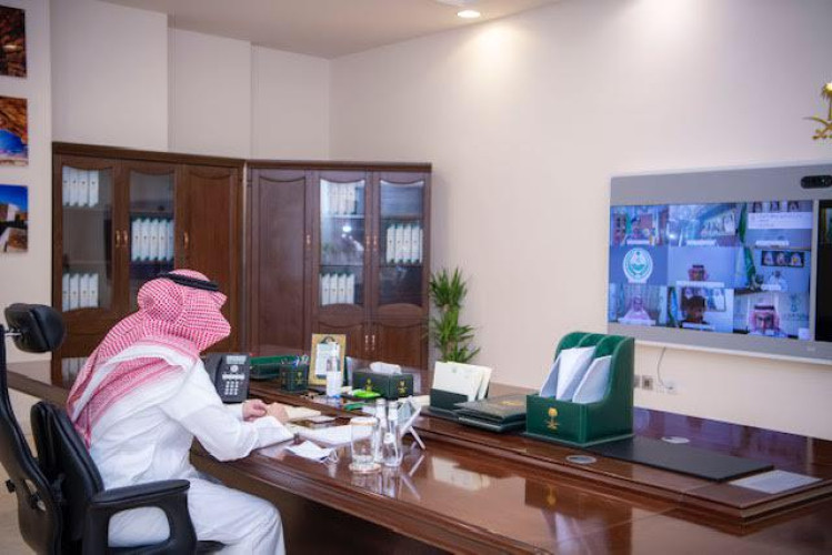 سمو “أمير الجوف” يرأس اجتماع لجنة السلامة ويوجه باستكمال المشاريع المتعلقة بالسلامة المرورية