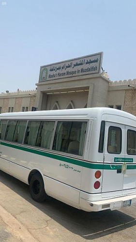 الشؤون الإسلامية تنهي فحص أول دفعة من مقدمي الخدمات بمنطقة المشاعر للاطمئنان على سلامتهم